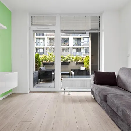 Ahoj Park, Terrace Vibes Studio, Private Parking Apartment Bratislava
