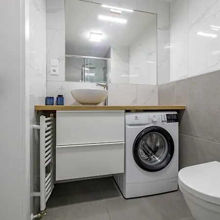 Apartment Ahoj Park, Terrace Vibes Studio, Private Parking *