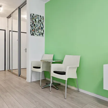 Ahoj Park, Terrace Vibes Studio, Private Parking Bratislava