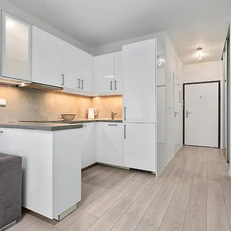 Ahoj Park, Terrace Vibes Studio, Private Parking Apartment Bratislava